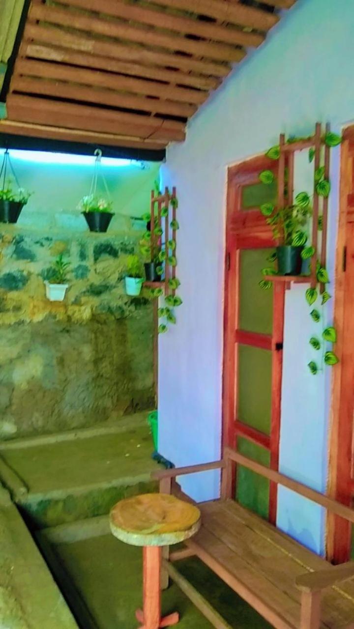 Ella Kumi Hostel 외부 사진