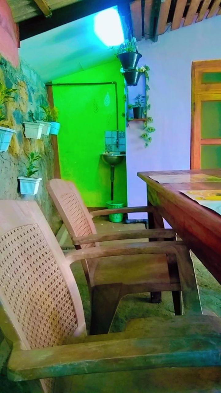 Ella Kumi Hostel 외부 사진